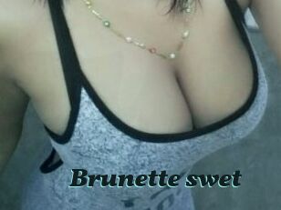 Brunette_swet