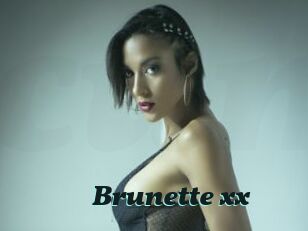 Brunette_xx