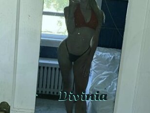 Divinia