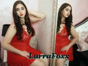 LarraFoxx