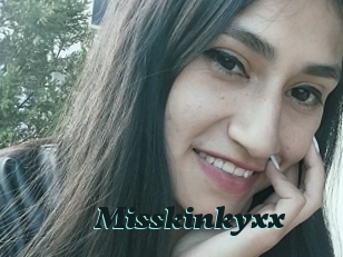 Misskinkyxx