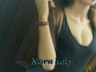 Nora_hoty